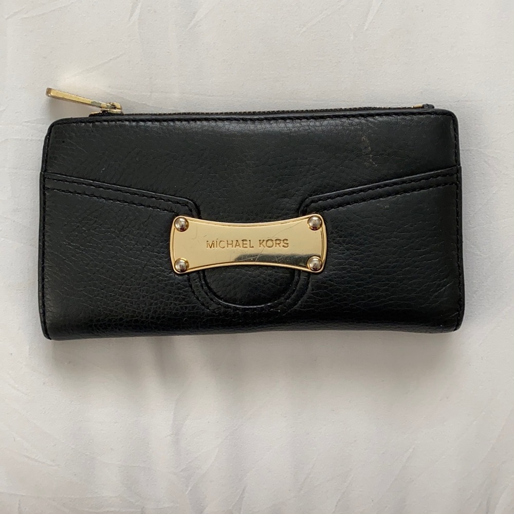Michael Kors wallet